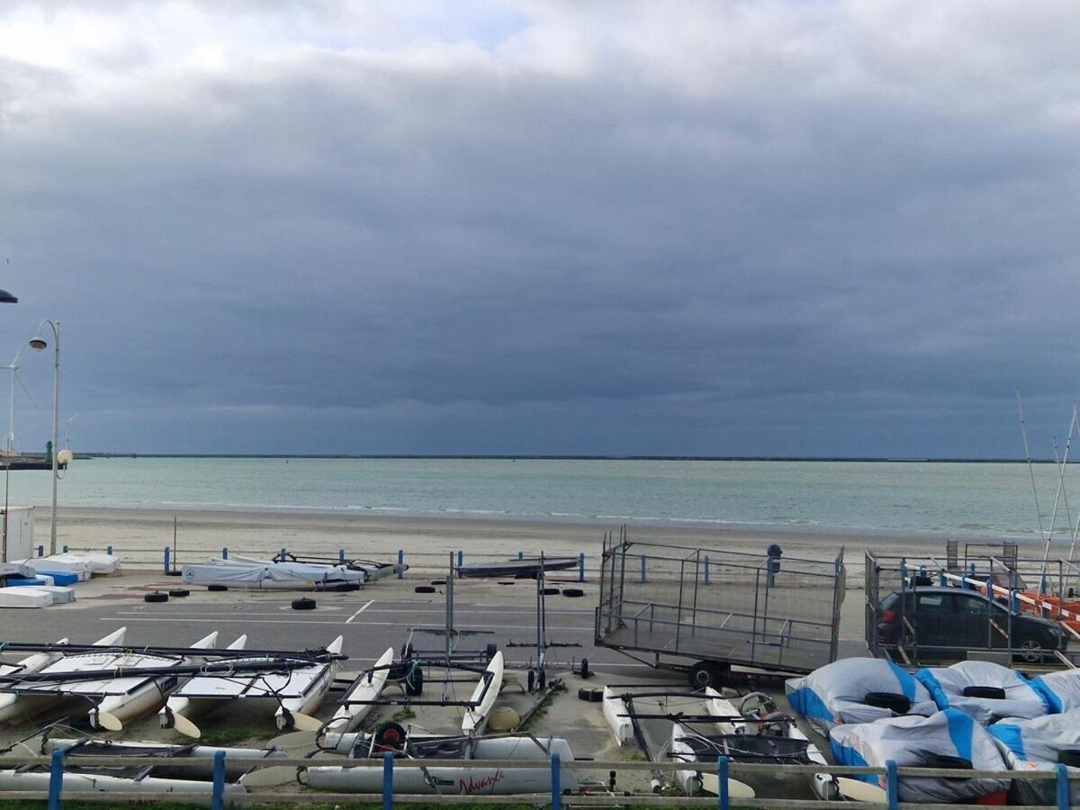 Descente A La Mer Boulogne-sur-Mer Room photo